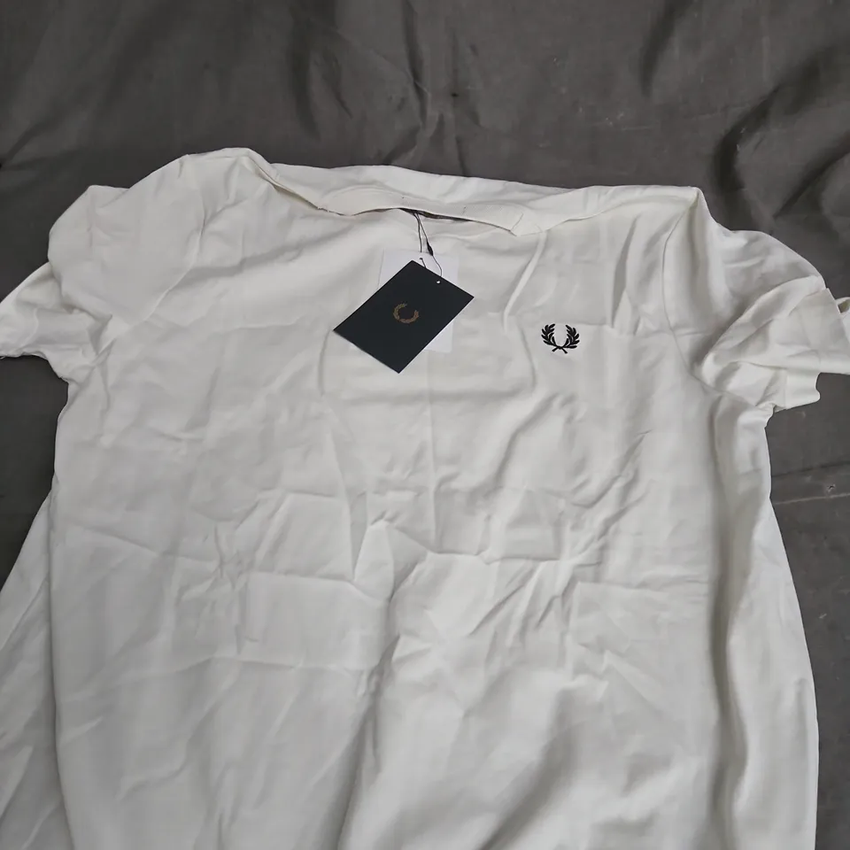 FRED PERRY CREW NECK T-SHIRT – SNOW WHITE – SIZE M