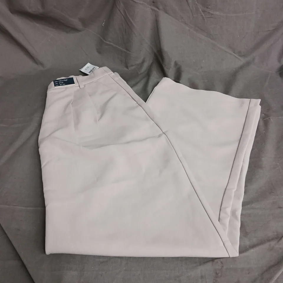 ABERCROMBIE & FITCH ULTRA HIGH RISE WIDE LEG PLEATED TROUSERS IN STONE SIZE 30/10R