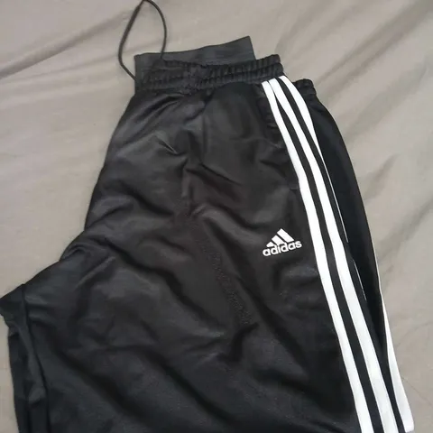 ADIDAS TRACKSUIT BOTTOMS SIZE 2XL