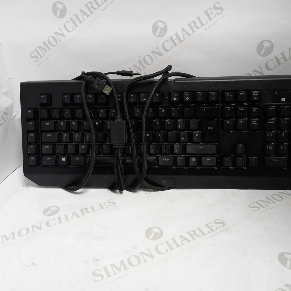 RAZER HUNTSMAN V2 OPTICAL GAMING KEYBOARD 