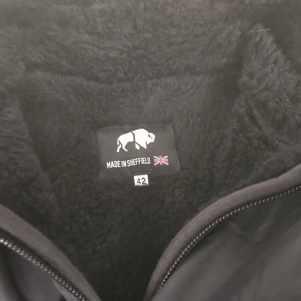 BUFFALO BLACK PARKA JACKET – UK 42 (MEN'S)