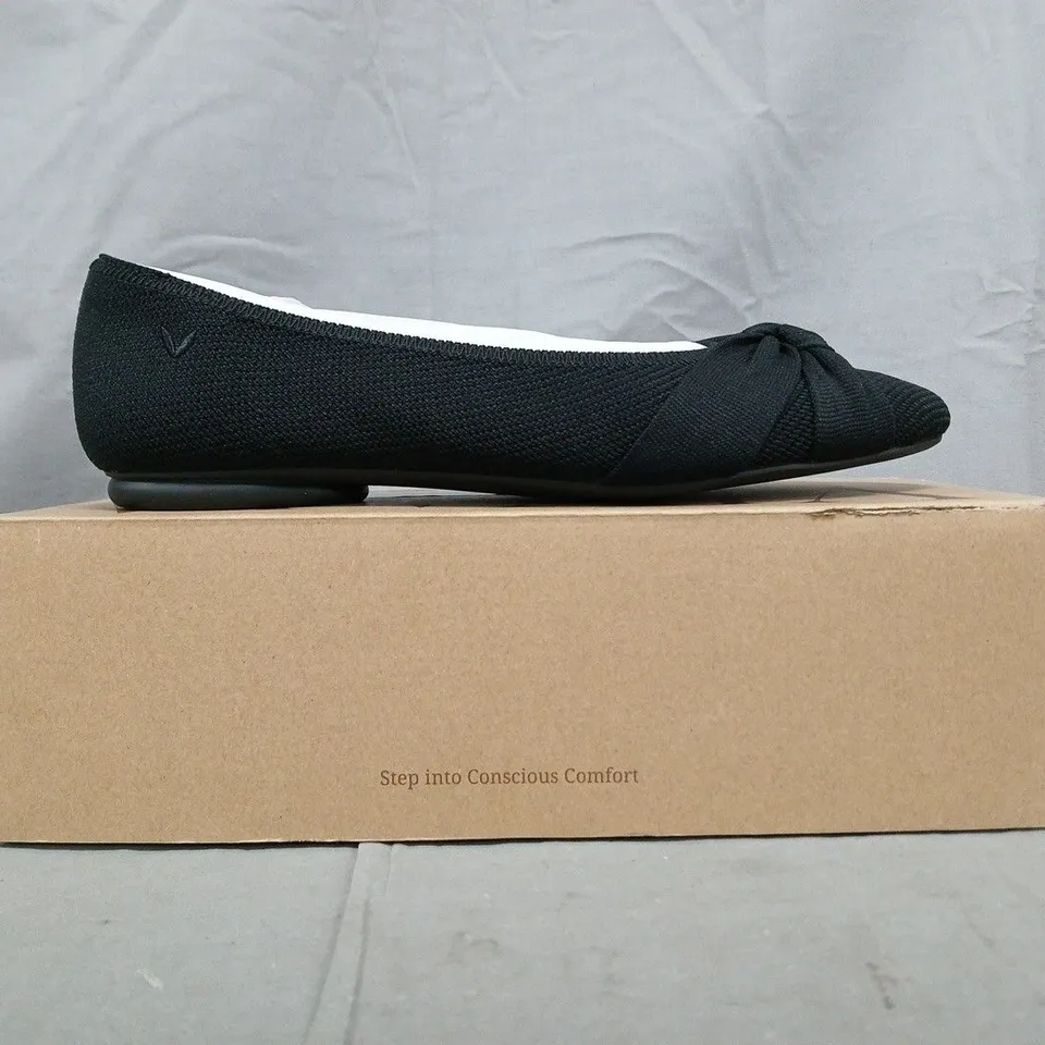 BOXED PAIR OF VIVAIA SLIP-ON SHOES IN BLACK SIZE UK 7