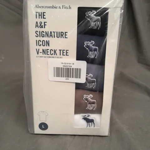 SEALED ABERCROMBIE & FITCH THE A&F SIGNATURE ICON V-NECK TEE IN VARIOUS COLOURS - LARGE