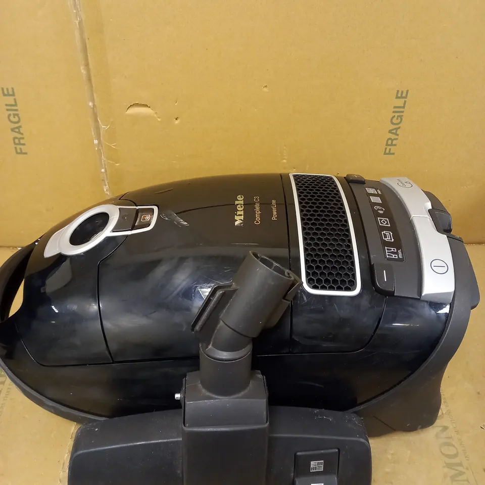 MIELE COMPLETE C3 POWERLINE VACUUM 