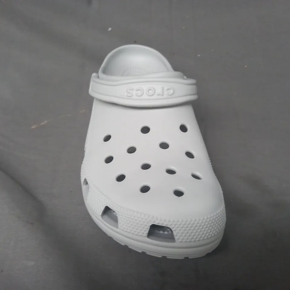PAIR OF CROCS CLASSIC CROCS IN GREY UK SIZE M10/W11