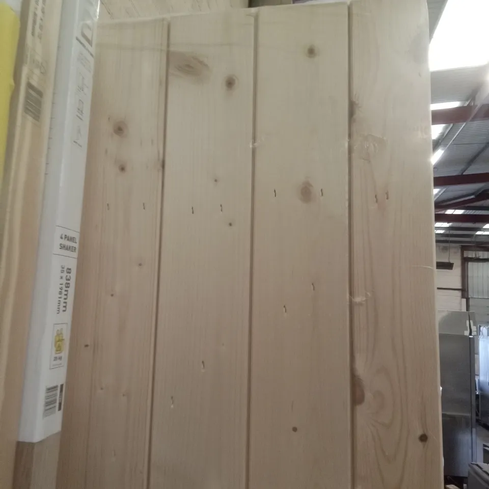 LB 1981 X 838MM NORDIC SOFTWOOD LEDGED AND BRACED DOOR 