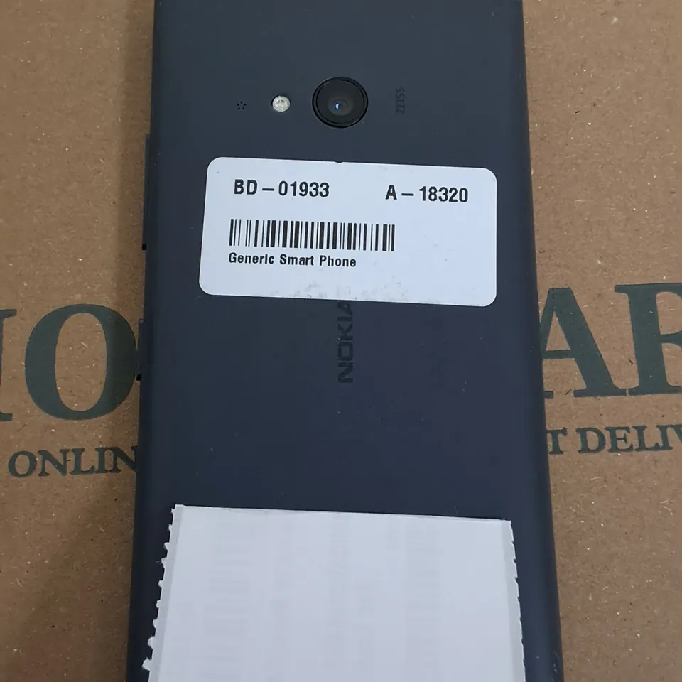 UNBOXED NOKIA LUMIA 735 02 BLACK 8GB