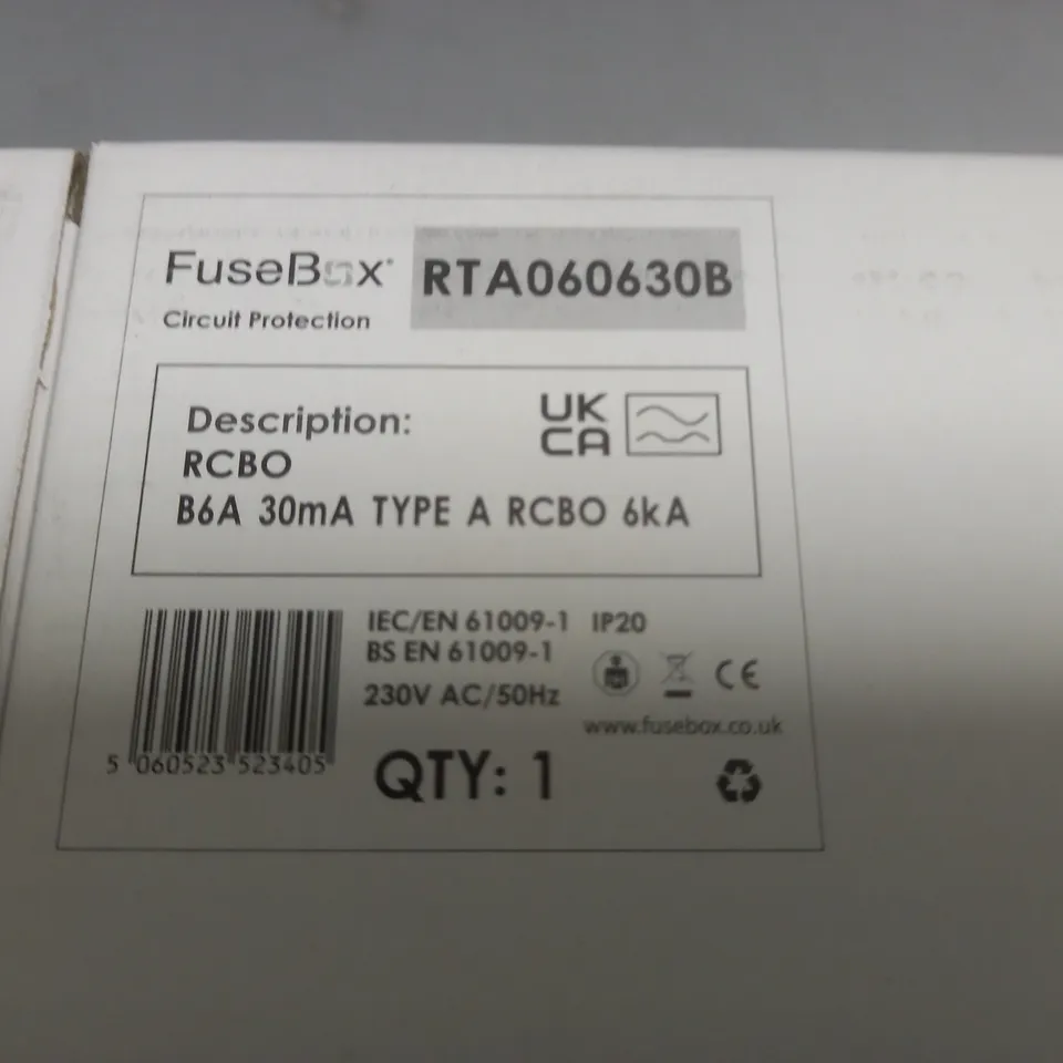 LOT OF 6 FUSEBOX TYPE A RCBO B CURVE 10A 6KA 30MA