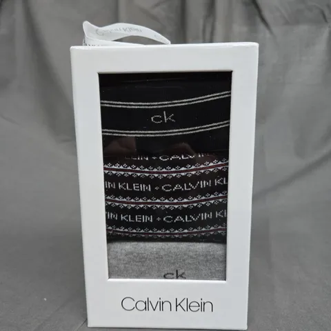 BOXED CALVIN KLEIN WOMENS CREW SOCKS - X3