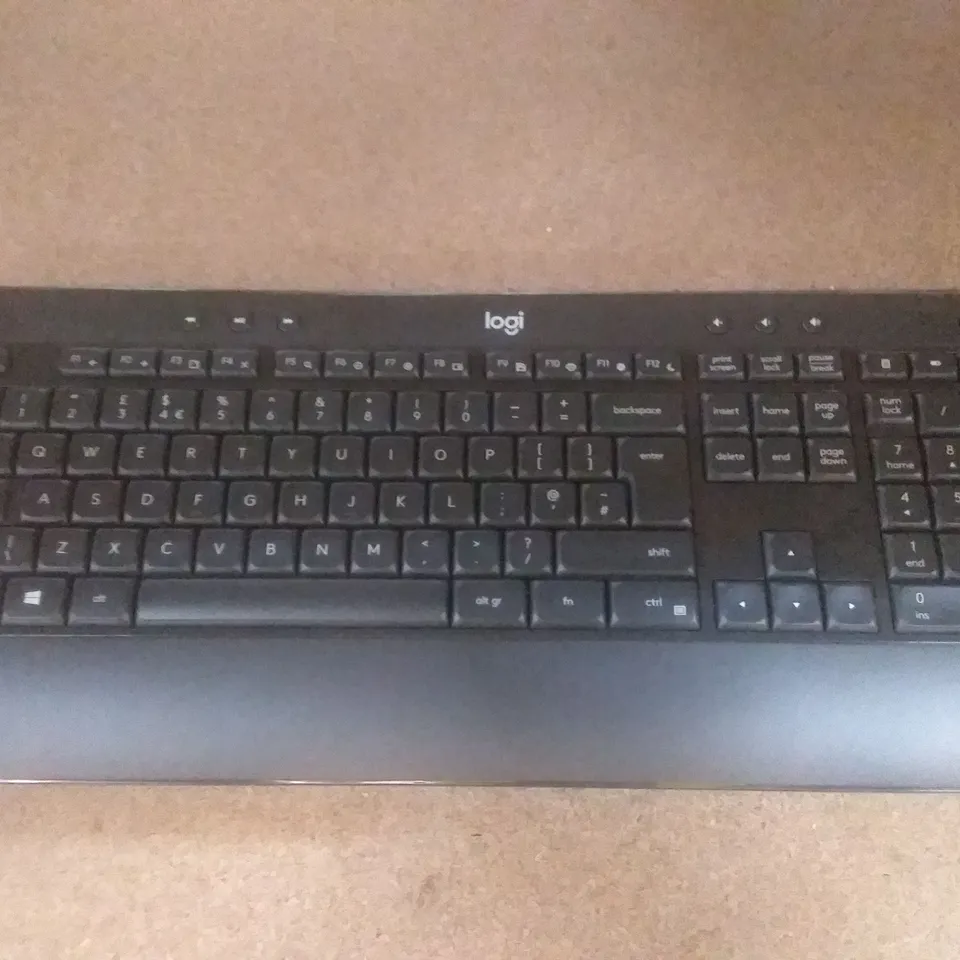 LOGITECH MK540 WIRELESS KEYBOARD