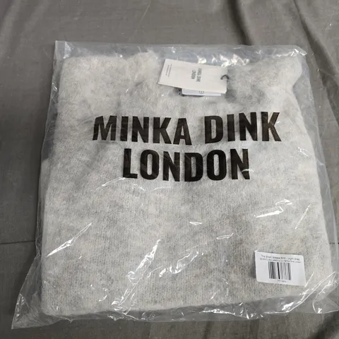 BAGGED MINKA DINK LONDON THE SHORT SLEEVE KNIT IN LIGHT GREY - LARGE