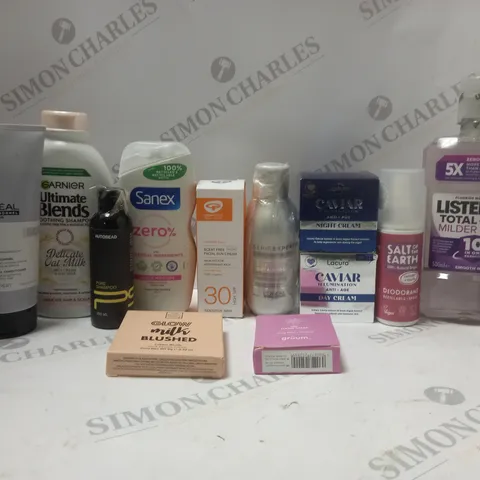 BOX OF APPROX 12 ASSORTED BEAUTY PRODUCTS TO INCLUDE L'OREAL SILVER CONDITIONER, LACURA CAVIAR NIGHT CREAM, THE BEAUTY CROP CREAM BLUSH, ETC