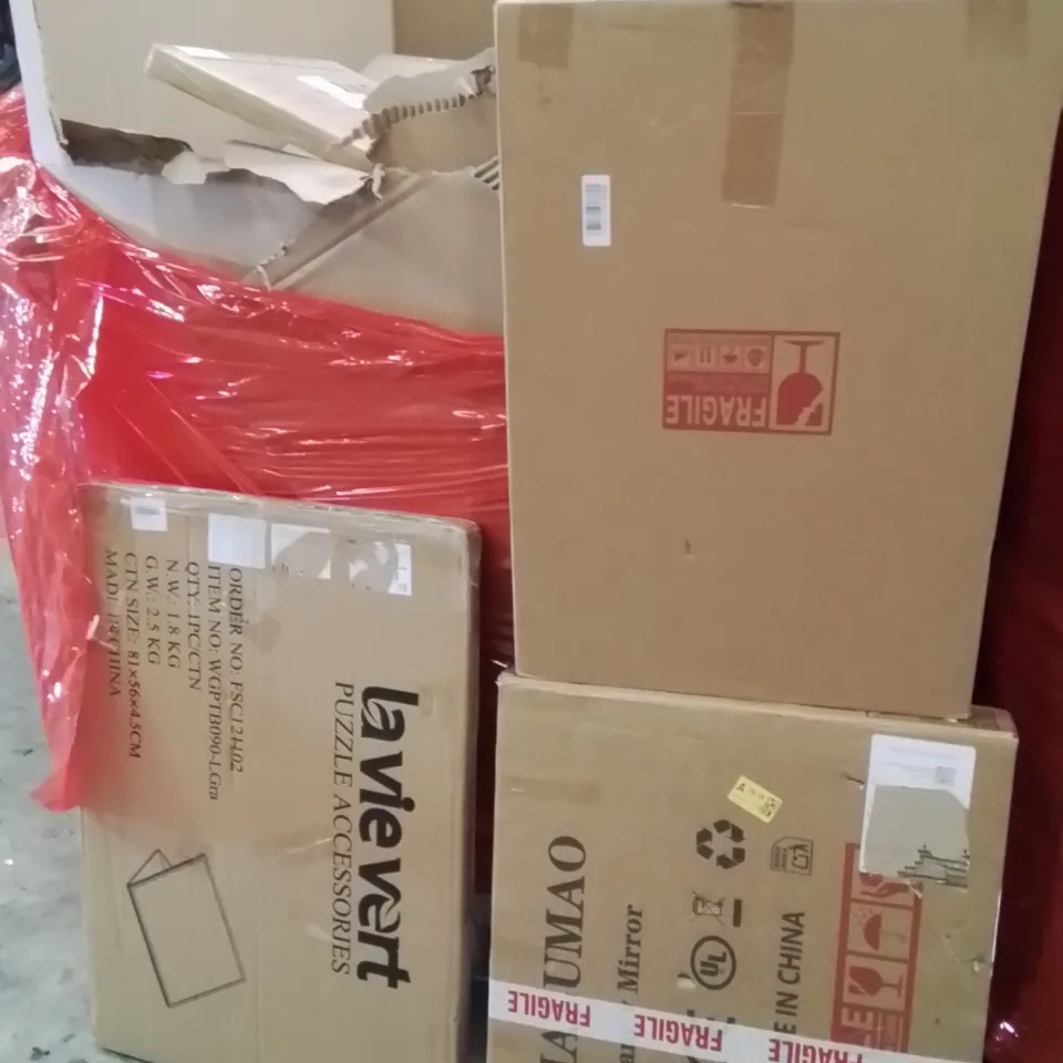 PALLET OF ASSORTED HOUSEHOLD GOODS AND PRODUCTS TO INCLUDE;PUZZLE ACCESSORIES,VANITY MIRROR,PHOTO FRAME