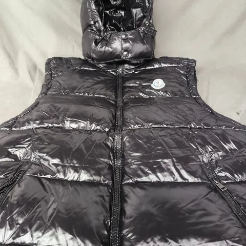 MENS MONCLER PADDED GILET - SIZE M