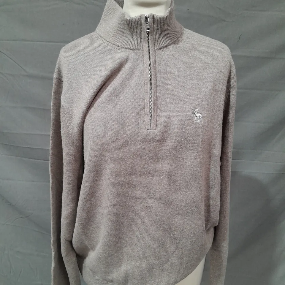 ABERCROMBIE & FITCH MERINO WOOL BLEND - MEDIUM