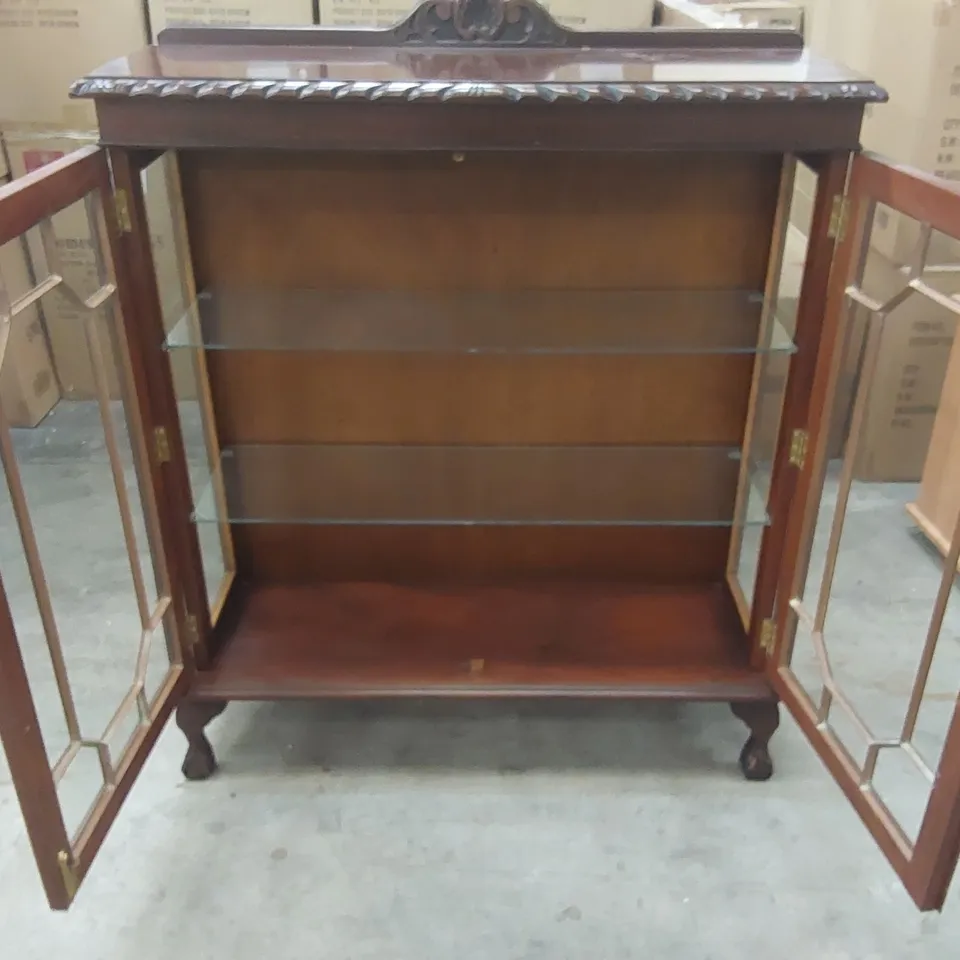 20TH CENTURY MAHOGANY DISPLAY CABINET