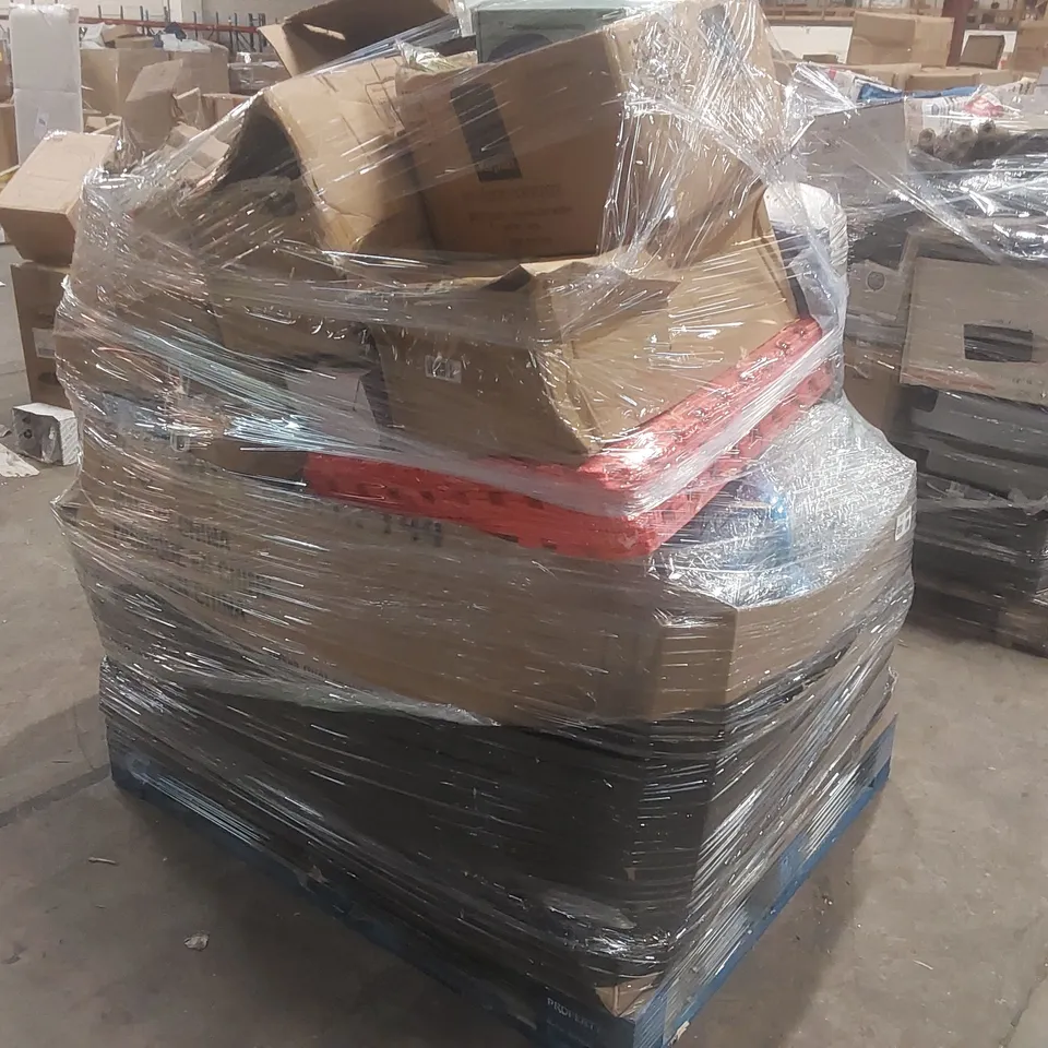 PALLET CONTAINING A LARGE QUANTITY OF ASSORTED CONSUMER PRODUCTS INCLUDING: EXERCISE BALLS, RETRACTABLE DOG LEADS, KETTLE BELL WEIGHTS ECT
