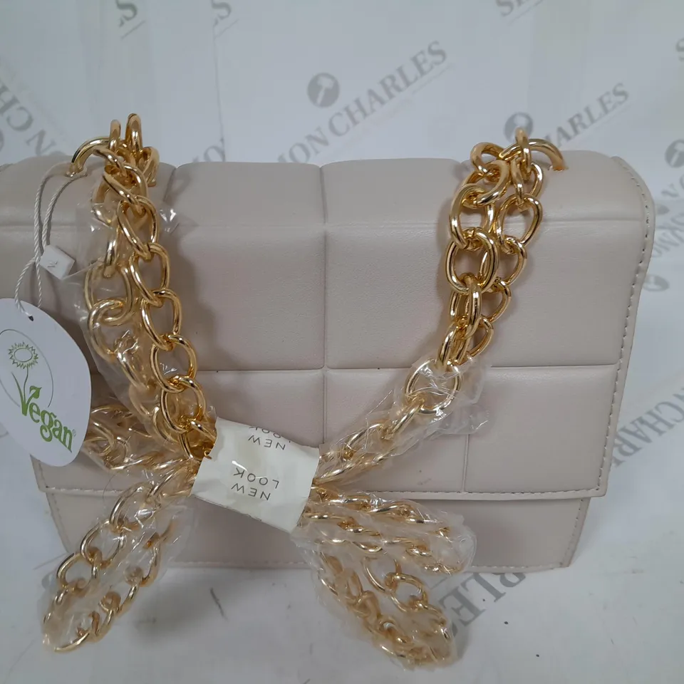 NEW LOOK VEGAN LEATHER CREAM BAG WITH CHAIN STRAP