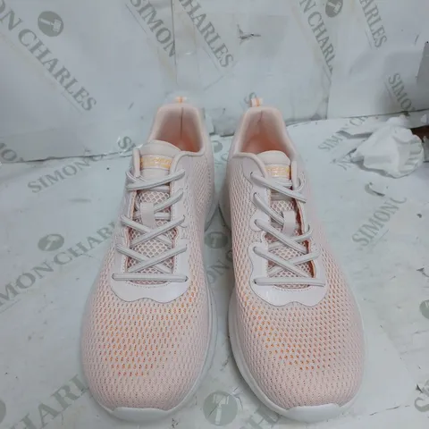 BOXED BOBS SPORT TRAINERS WITH MEMORY FOAM SIZE 7