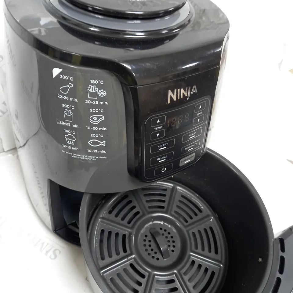 BOXED NINJA AIR FRYER 3.8L AF100UK