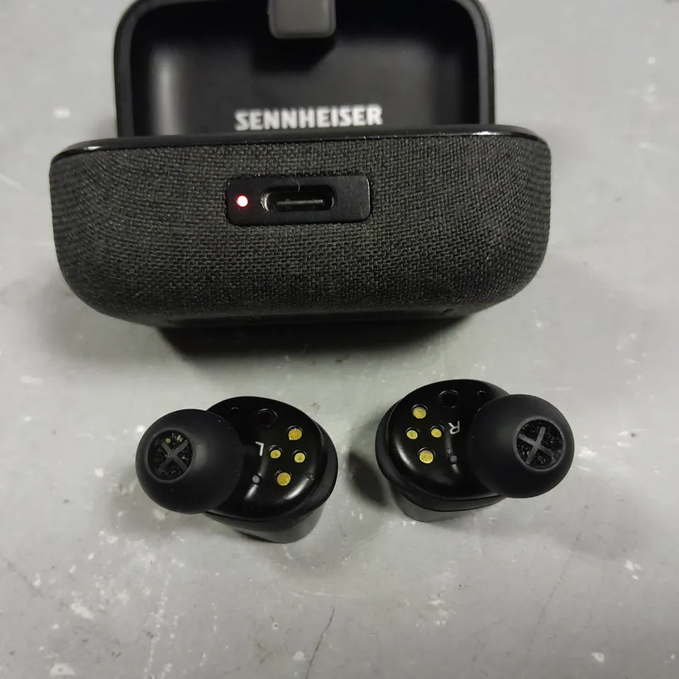 UNBOXED SENNHEISER TWS EARBUDS