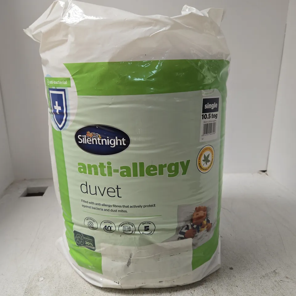 SILENTNIGHT ANTI-ALLERGY DUVET - SINGLE 10.5 TOG