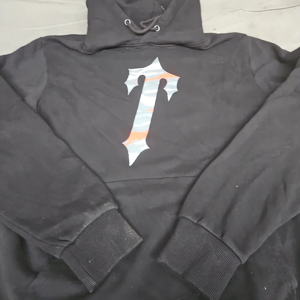 TRAPSTAR LOGO GRAPHIC HOODIE - SIZE M