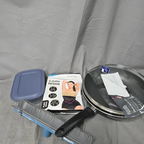 APPROXIMATELY 15 ASSORTED HOUSEHOLD PRODUCTS TO INCLUDE FRYING PAN, STORAGE BOX, COMPRESSION TOP ETC 