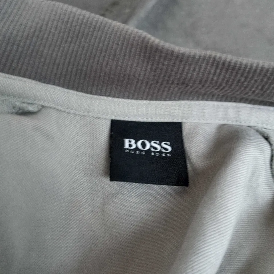 HUGO BOSS TRACKSUIT – LIGHT GREY SET - SIZE M