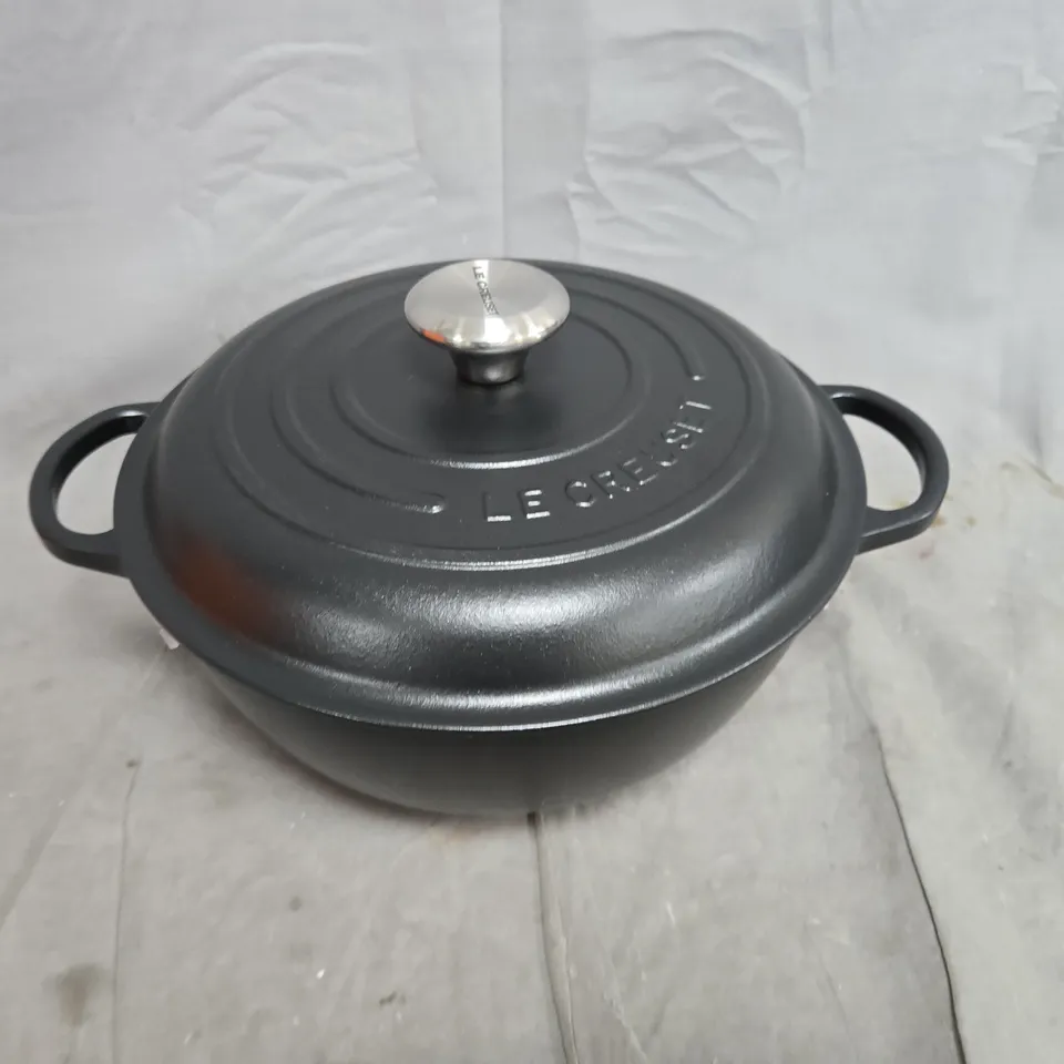 LE CREUSET ENAMELED CAST IRON CASSEROLE POT – ORANGE, BOXED