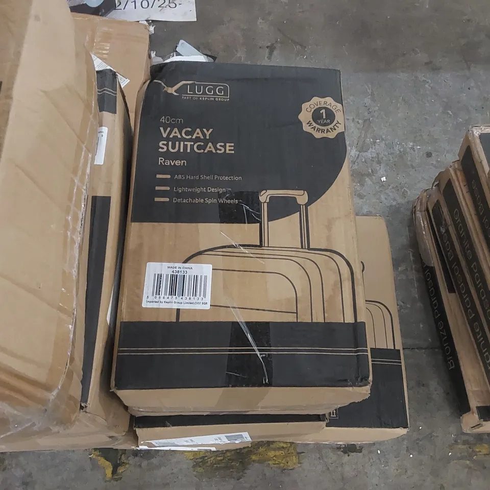 BOXED LUGG VACAY SMALL SUITCASE 