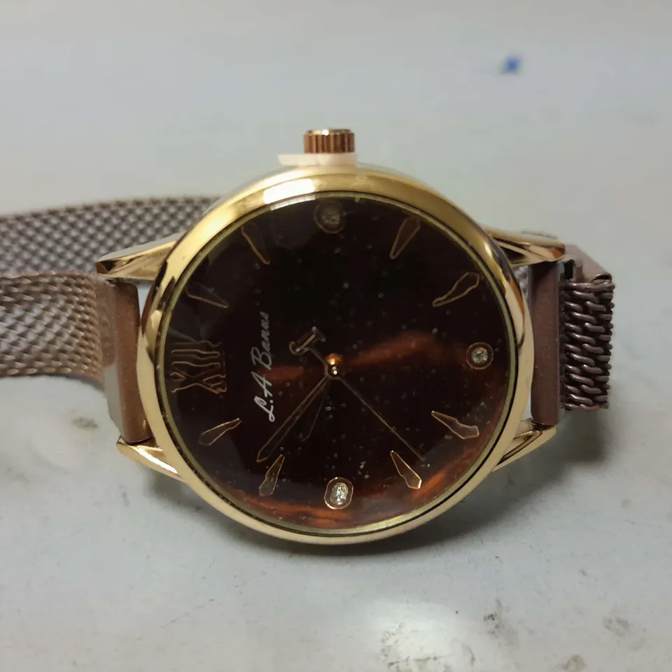 LADIES LA BANUS WATCH – CHAIN LINK METAL STRAP – MAGNETIC CLASP
