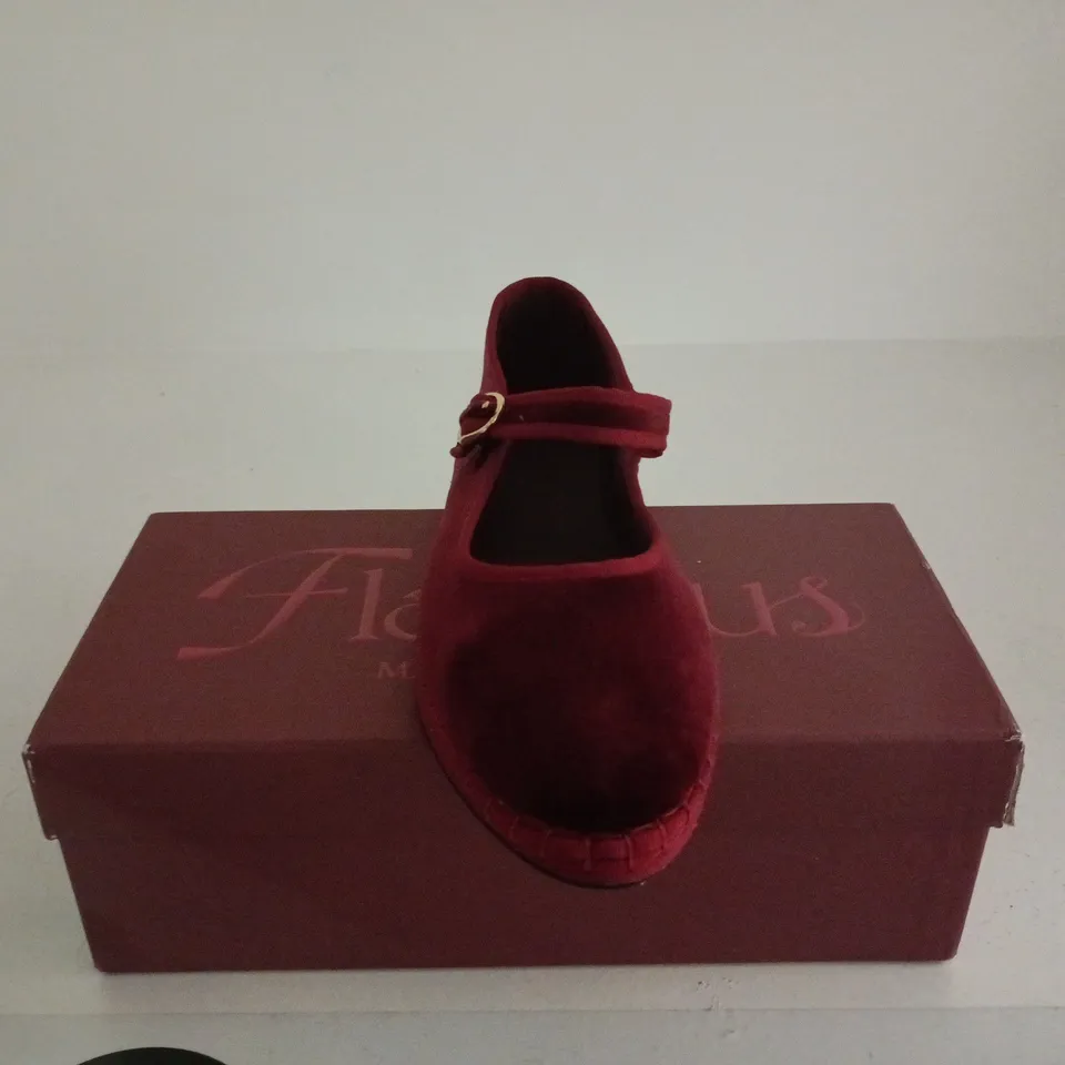 FLABELUS LUCRECIA RED VELVET MARY JANE SHOES SIZE 42 BOXED