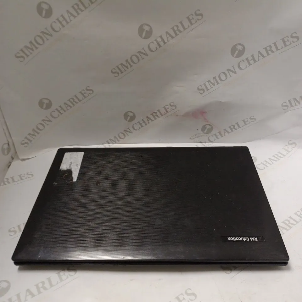 RM 320 SERIES LAPTOP 