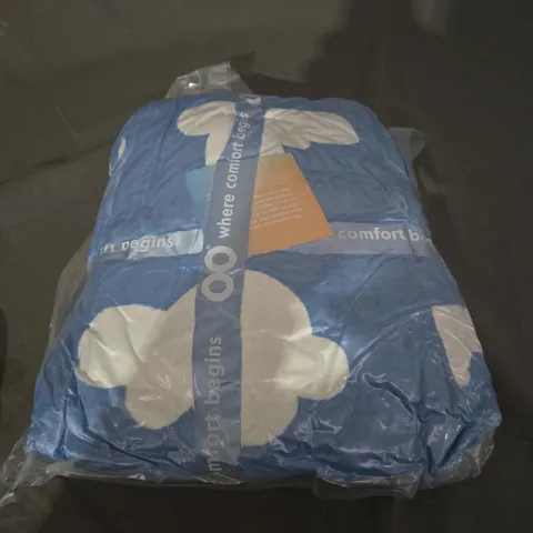 SEALED OODIE OVERSIZED HOODED BLANKET - CLOUDS