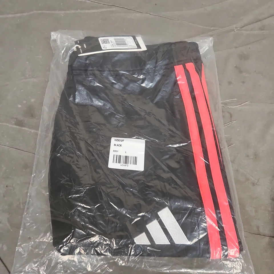 ADIDAS TRACK PANTS – SIZE LARGE