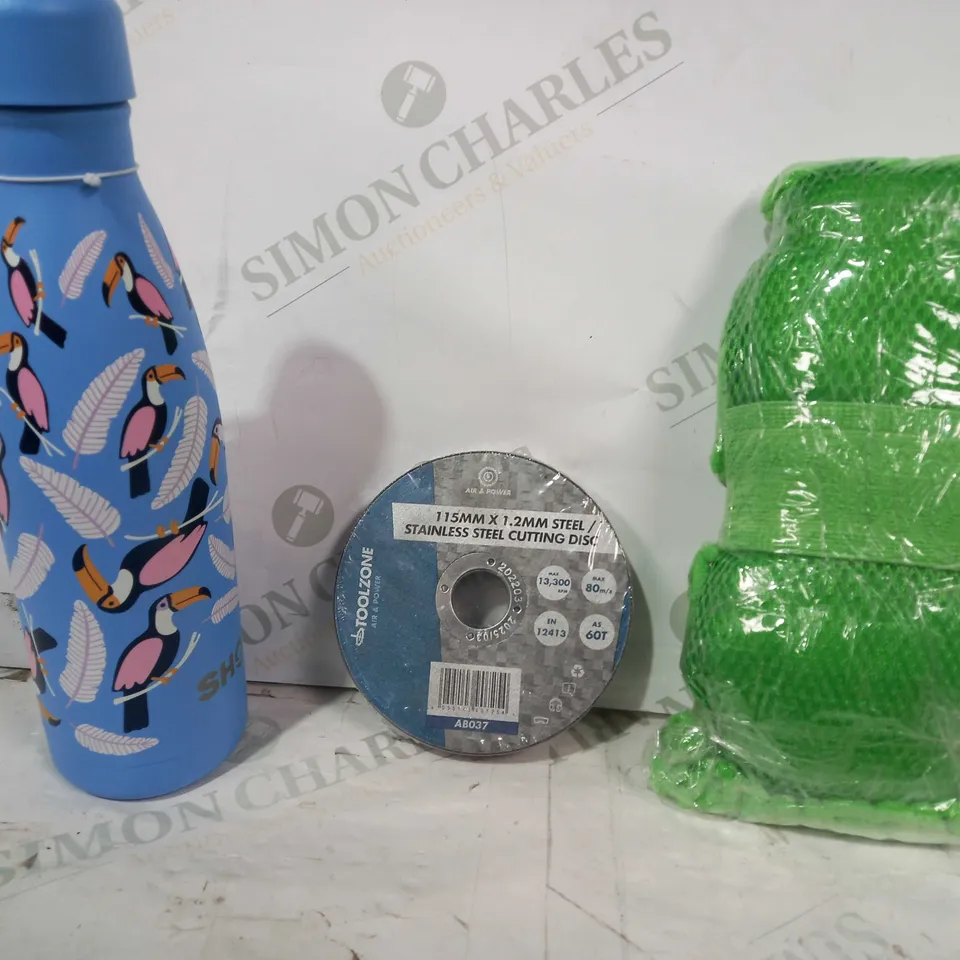 LOT OF APPROXIMATELY 10 ASSORTED HOUSEHOLD ITEMS TO INCLUDE SHO ORIGINAL 2.0 BOTTLE, TOOLZONE STAINLESS STEEL CUTTING DISC, ETC