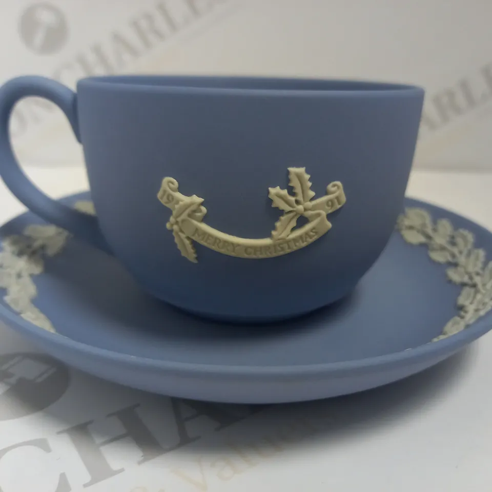 WEDGWOOD MERRY CHRISTMAS 1991 TEACUP & SAUCER