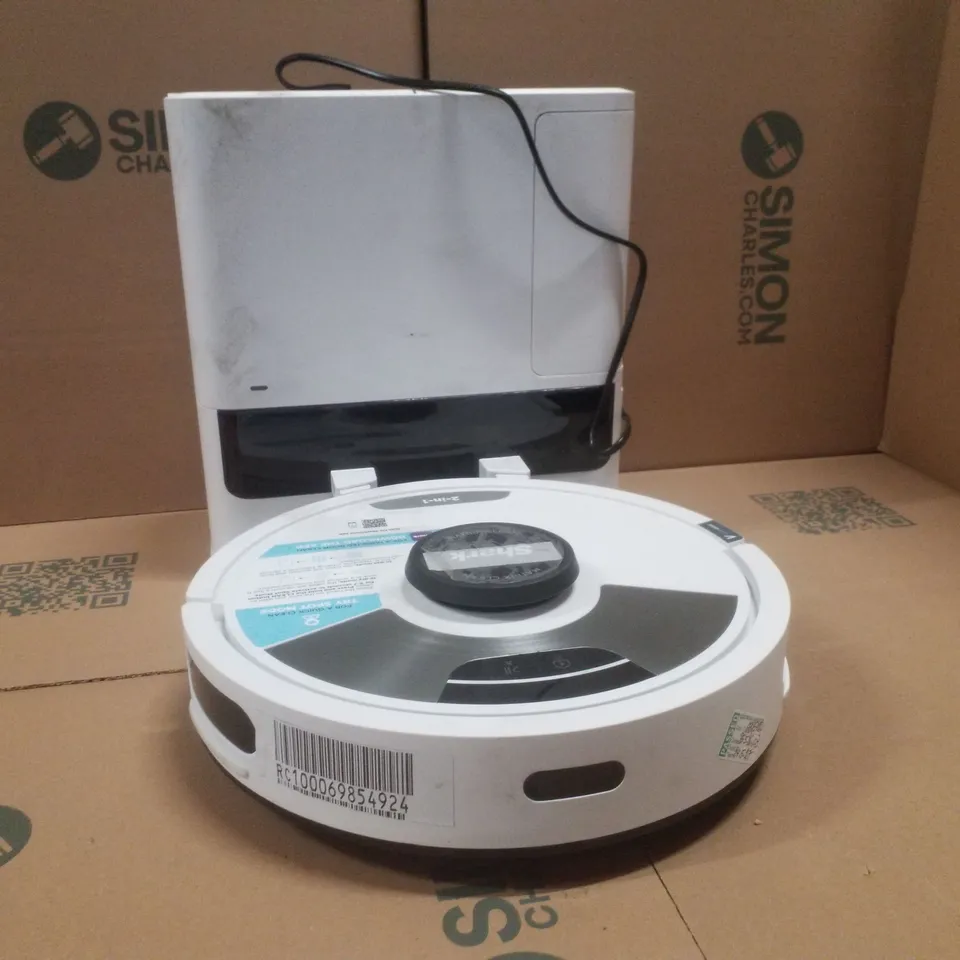 BOXED SHARK RV2620WAUKWH MATRIX PLUS 2-IN-1 ROBOT VACUUM CLEANER - WHITE