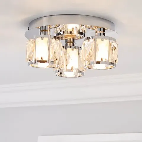 BOXED KYLIE BATHROOM 3 LIGHT FLUSH CEILING LIGHT