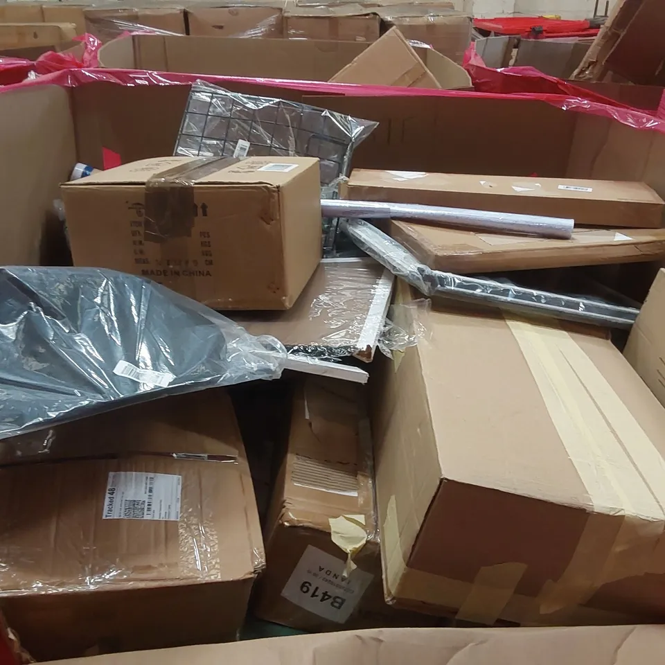 PALLET OF ASSORTED ITEMS INCLUDING: SKATEBOARD, STEEL PET STAIRS, MOBILITY STEP STOOL, FOOTBALL REBOUNDER, PICTURE FRAME SET ECT