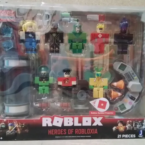 BOXED BRAND NEW ROBLOX HEROES OF ROBLOXIA 21 PEICES  KIDS TOY