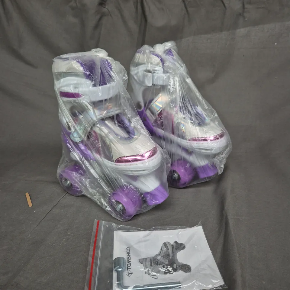 TOMSHOO SMALL PURPLE ROLLERSKATES 