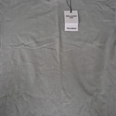 PULL & BEAR CREW NECK T-SHIRT IN GREEN SIZE MEDIUM