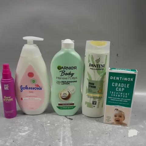 APPROXIMATELY 20 ASSORTED COSMETICS PRODUCTS TO INCLUDE - JOHNSON'S BABY LOTION - DENTINOX CRADLE CAP SHAMPOO - GARNIER BODY LOTION