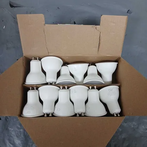 12 X GU10 LED BULBS
