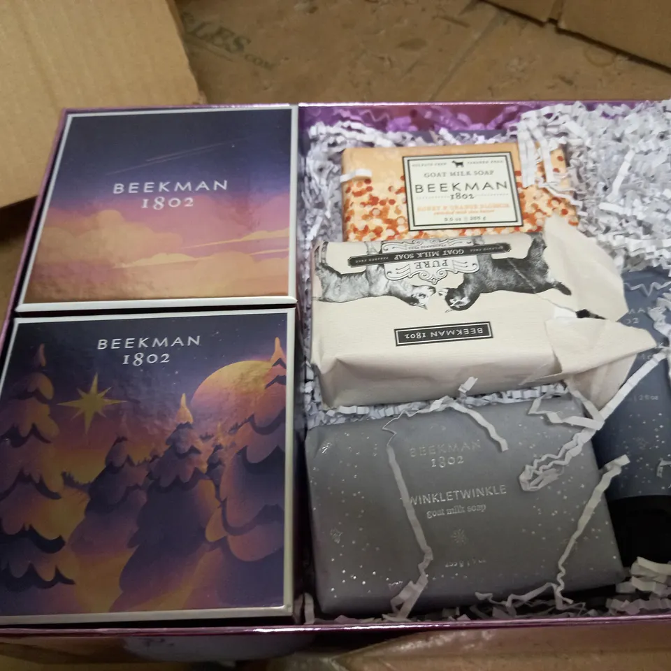 BEEKMAN 1802 8 PIECE GOAT MILK BATH & BODY GIFT COLLECTION