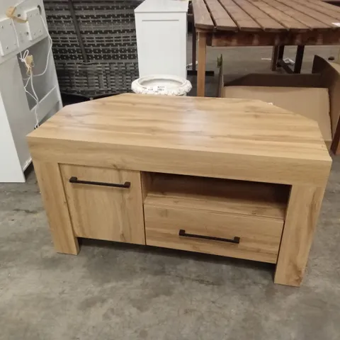 SMALL DESIGNER TV UNIT - NATURAL