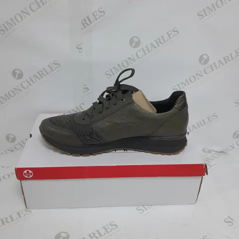 BOXED PAIR OF RIEKER LOW WEDGE TRAINERS IN GREEN SIZE 7.5