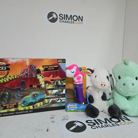 BOX OF APPROXIMATELY 10 ASSORTED TOYS INCLUDING TOTALLY TRACKS DINO, OUT AND ABOUT UNICORN BUBBLE WAND AND LITTLE LOT MUSICAL PHONE AND KEYS